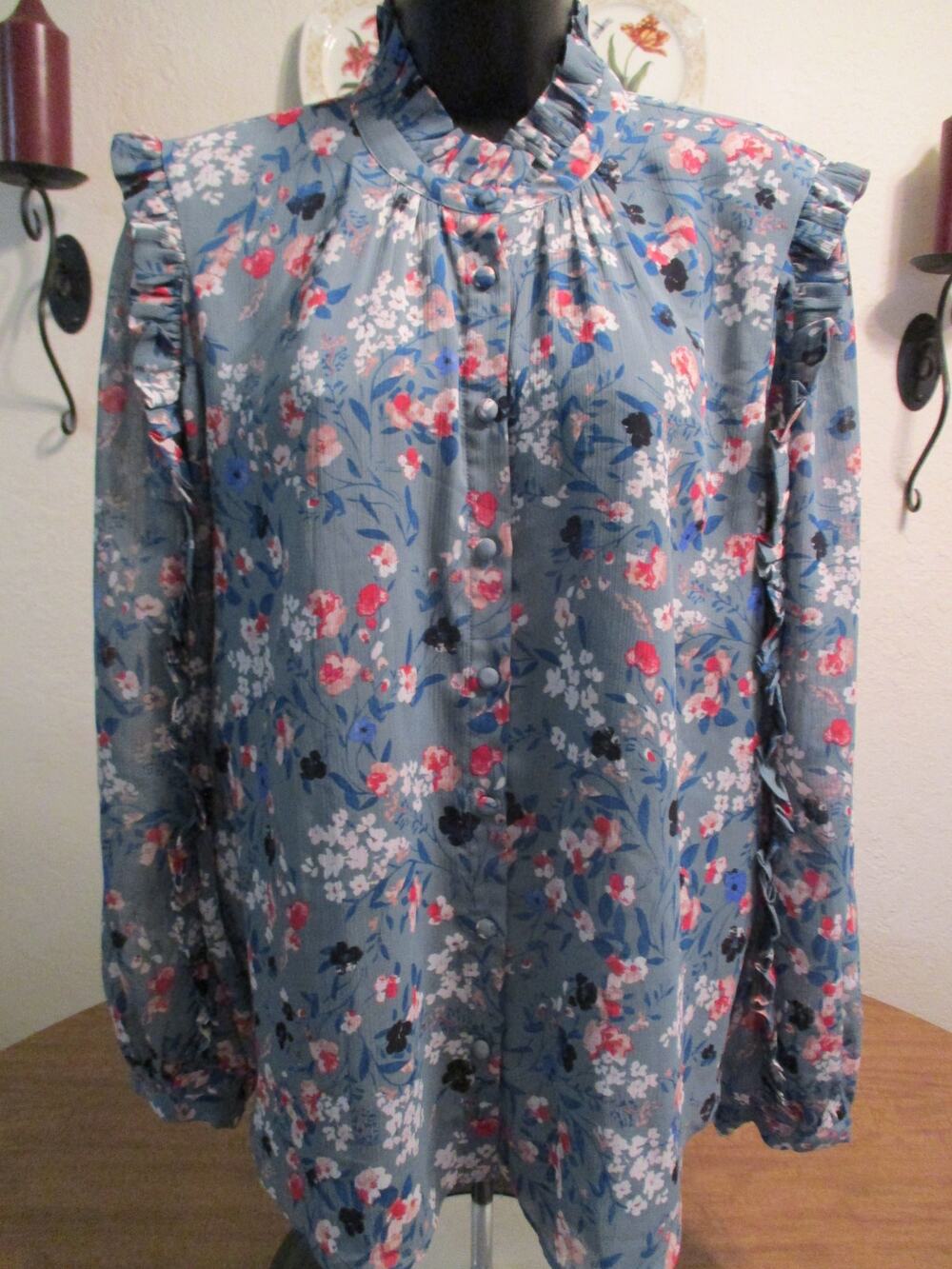 ANN TAYLOR BLUE FLORAL BUTTON UP LONG SLEEVE BLOUSE L